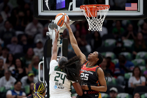 Connecticut Drops Series to Storm After Falling 77-59